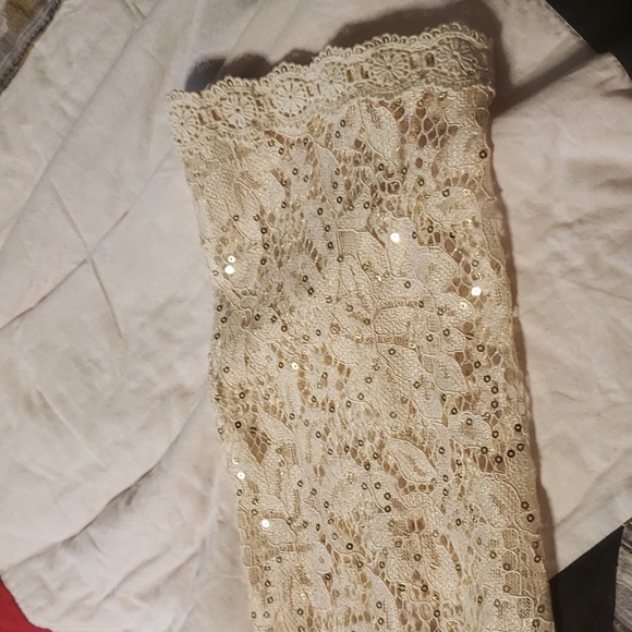 Amanda Collections A Size Top - Picture 3 of 10